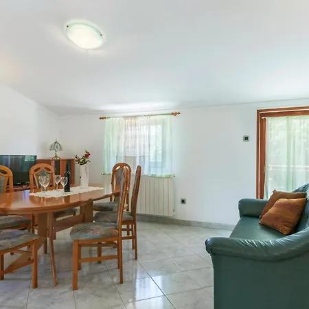 Cozy In With Kitchen *
