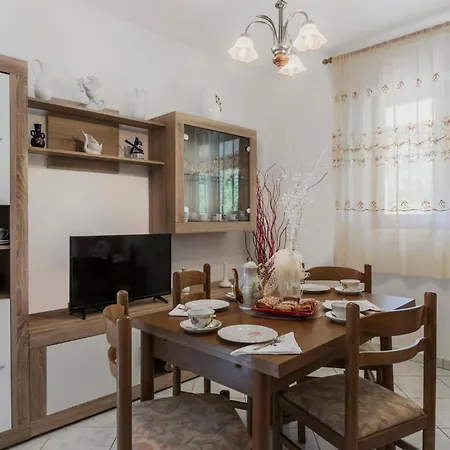 Cozy In With Kitchen Holiday home *